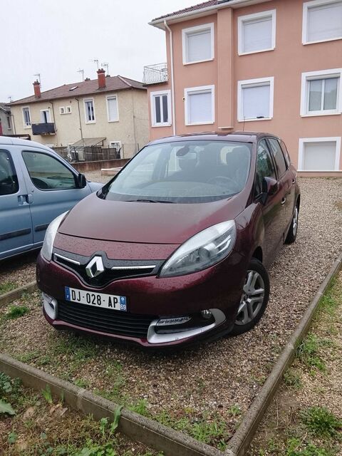Renault Grand Sc&eacute;nic III GRAND SCENIC DCI 130 FAP CARMINAT TOM TOM PRO EURO 5 2014 occasion V&eacute;nissieux 69200