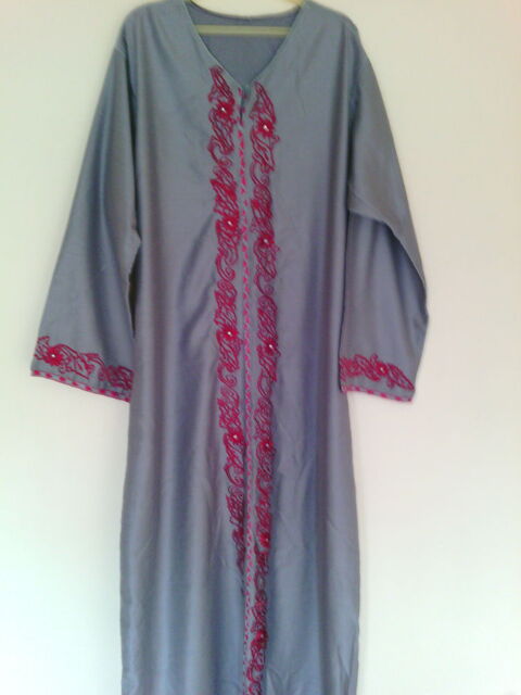 CAFTAN MAROCAIN 40 Livry-Gargan (93)