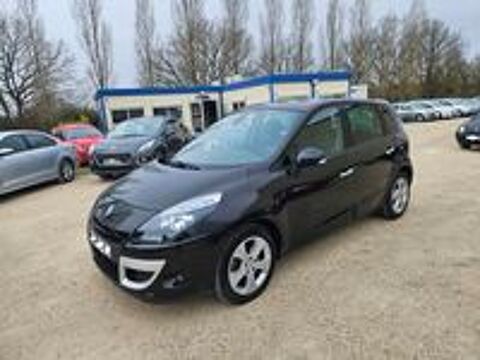 Grand Scénic III dCi 110 FAP eco2 Carminat Tom Tom 7 pl 2010 occasion 89150 Saint-Valérien