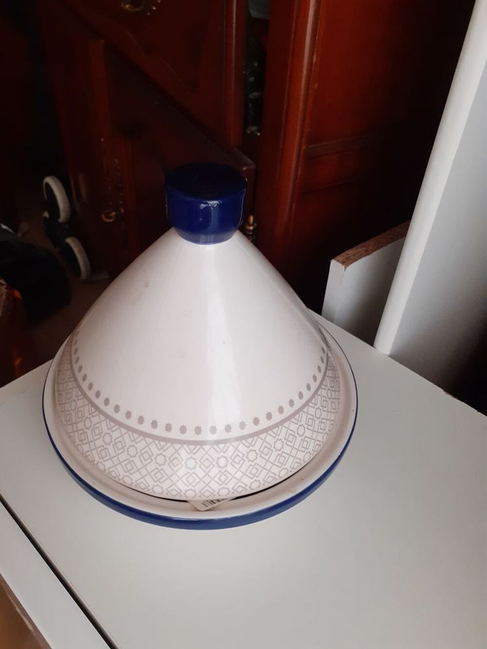 1 soupi&egrave;re et deux tagines Décoration