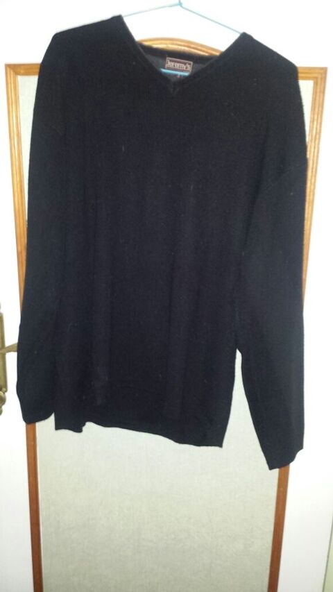 pull noir acrylique taille 3 8 Noyon (60)