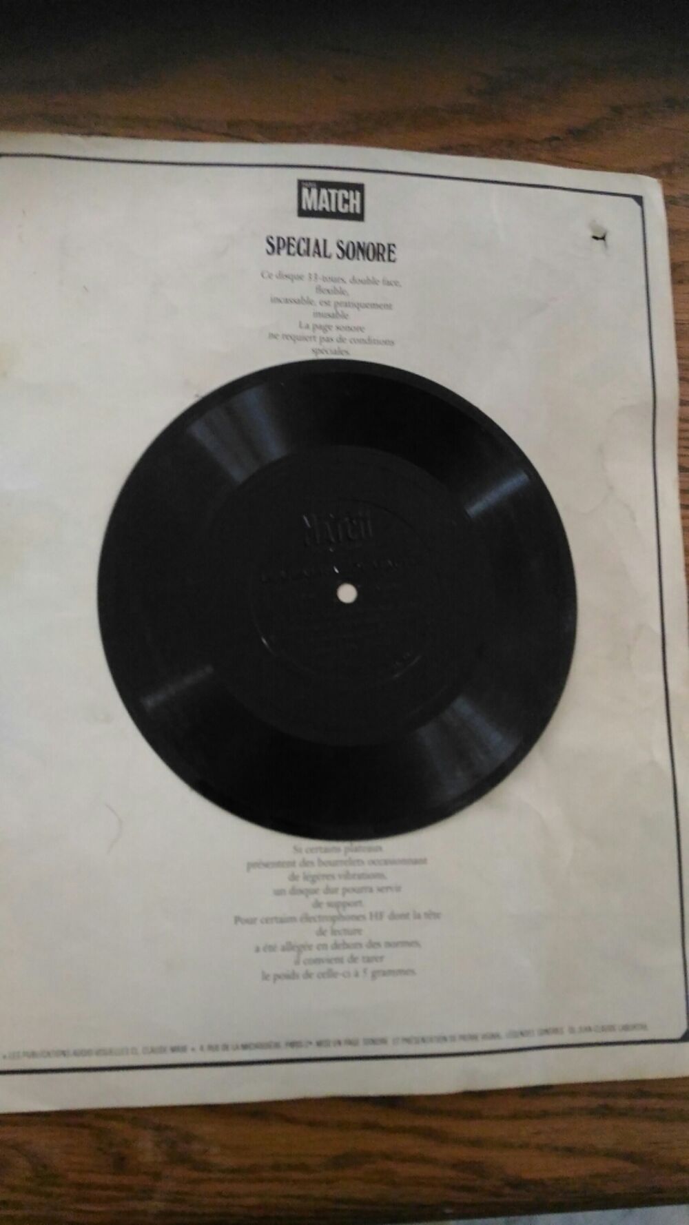 Disque flexible 33 Tours Document sonore du Gal de Gaulle CD et vinyles
