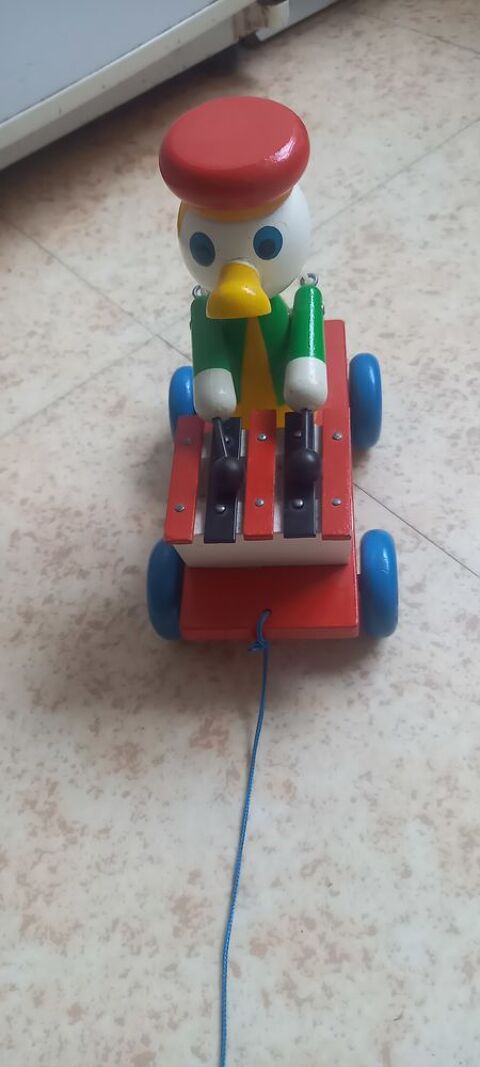 Jouet a tirer en bois canard xylophone en tres bon �tat 25 Versailles (78)