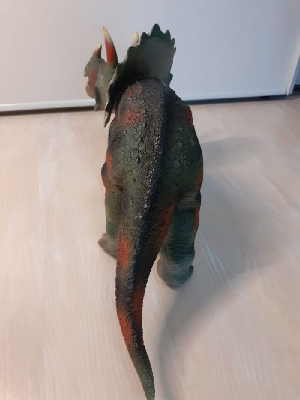 Grande Figurine &quot;Dinosaure&quot; de 43 cm - Marque Toys R Us Jeux / jouets