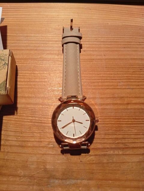 Montre neuve Courdimanche-sur-Essonne (91)