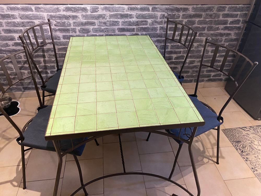Table + chaises Meubles