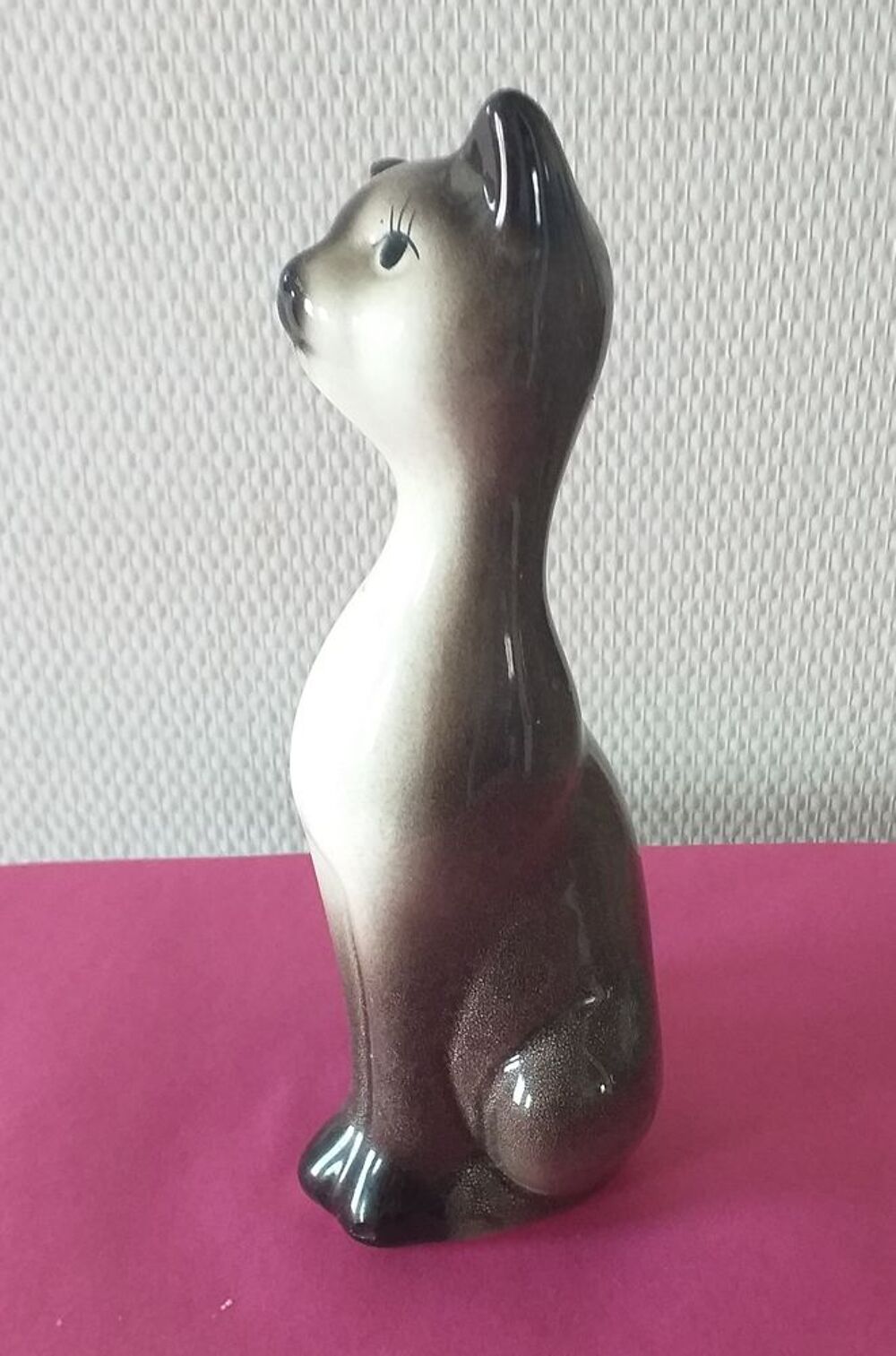  Chat d&eacute;coratif en porcelaine, hauteur 21 cm Décoration