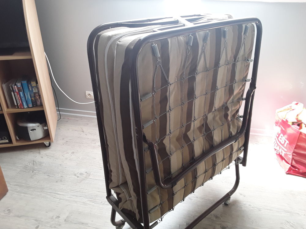 Lit cage pliant Meubles