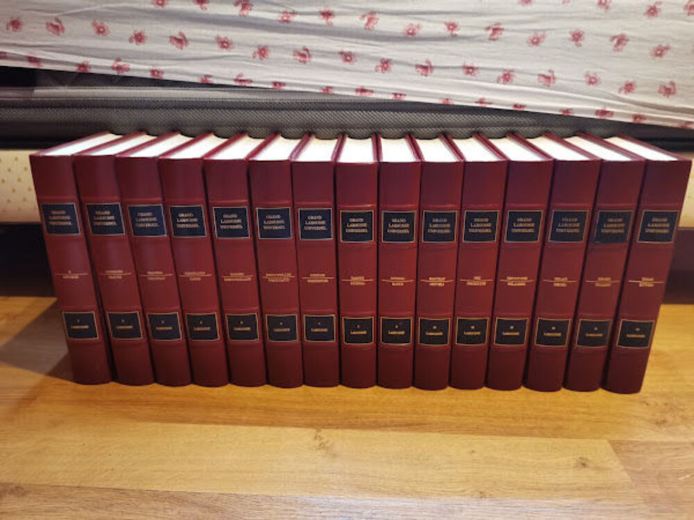 Encyclop&eacute;die Grand Larousse universel 15 volumes 