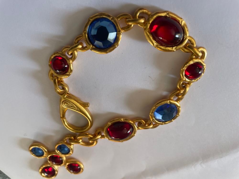 Bracelet articul&eacute; souple cabochons rouge et bleu FRESSANGE Bijoux et montres