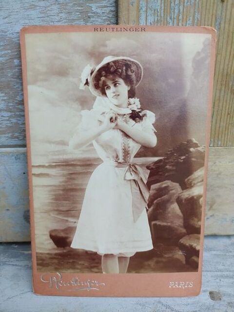 Comédienne Cassini Photographie Reutlinger à Paris ca1885 0 Loches (37)