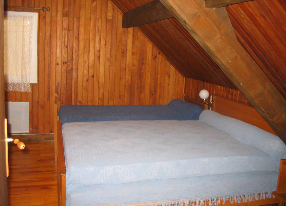   Chalet indépendant à Super Besse 63610  pour 4/5 personnes Auvergne, Super Besse (63610)