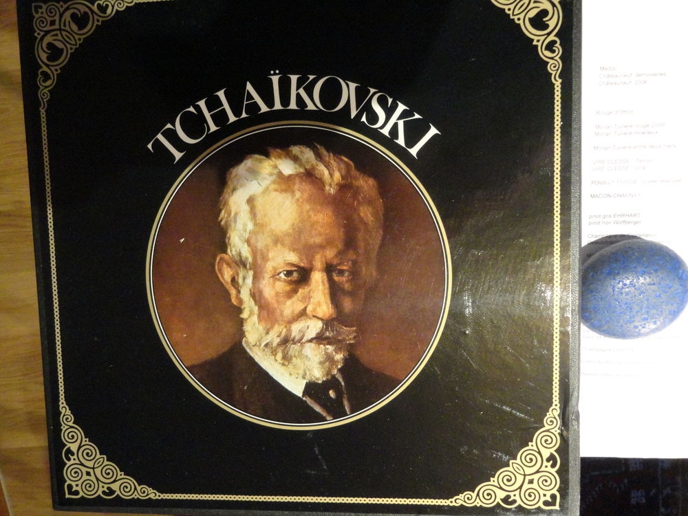 Coffret disques vinyles " TCHAIKOWSKI" CD et vinyles