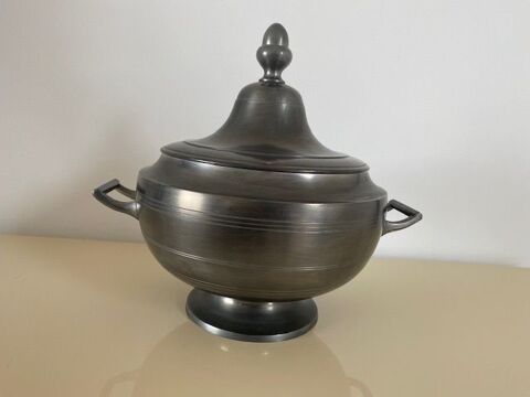 Grande soupi�re en �tain massif 35 Nice (06)