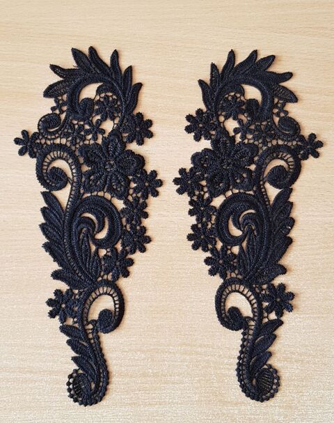 2 pièces de broderie noir 25x10 cm 4 Carnon Plage (34)