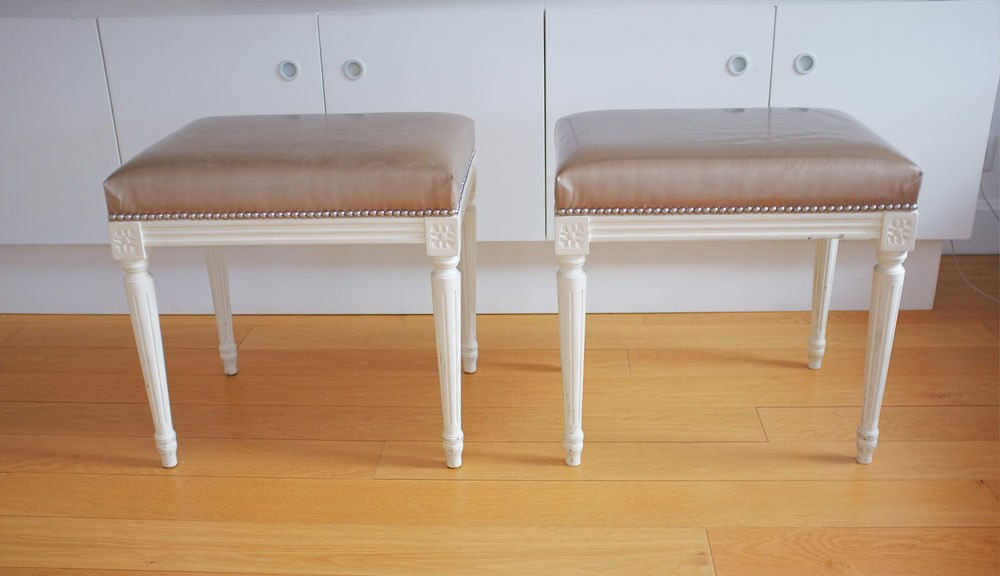 Ensemble banquette &amp; tabourets style louis XVI | bois blanc Meubles