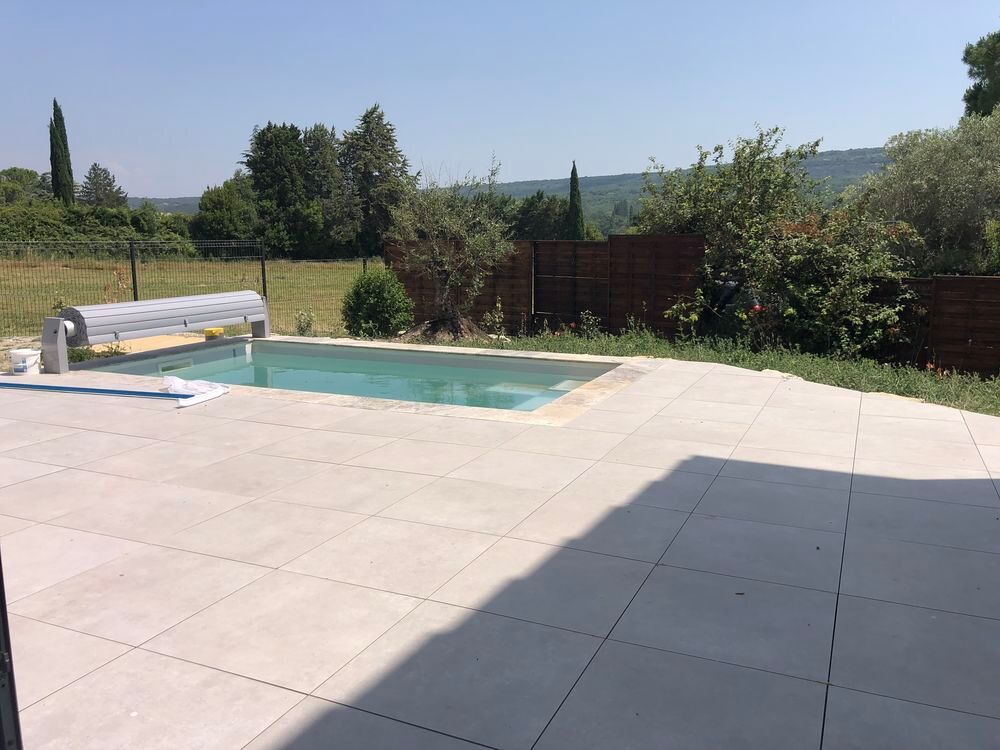 Location Maison MAISON + PISCINE + GARAGE Valaurie