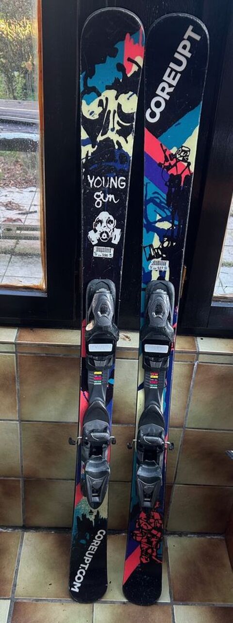 Ski 132 cm spatules en relev� 2 c�te COREUPT Ostricourt (59)