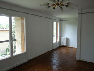  Appartement à louer 3/4 pièces 72 m² Aix-en-provence