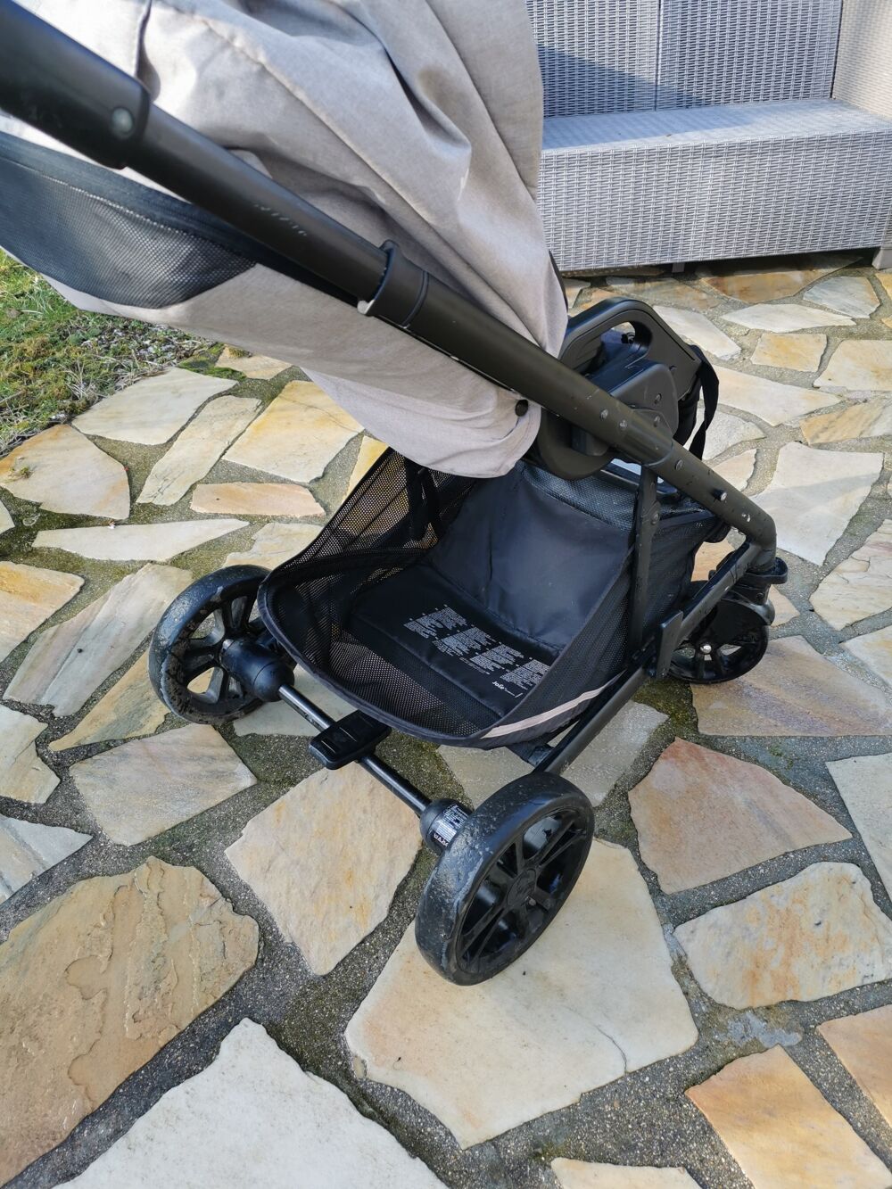 Poussette 2 en 1 marque JOIE Puériculture