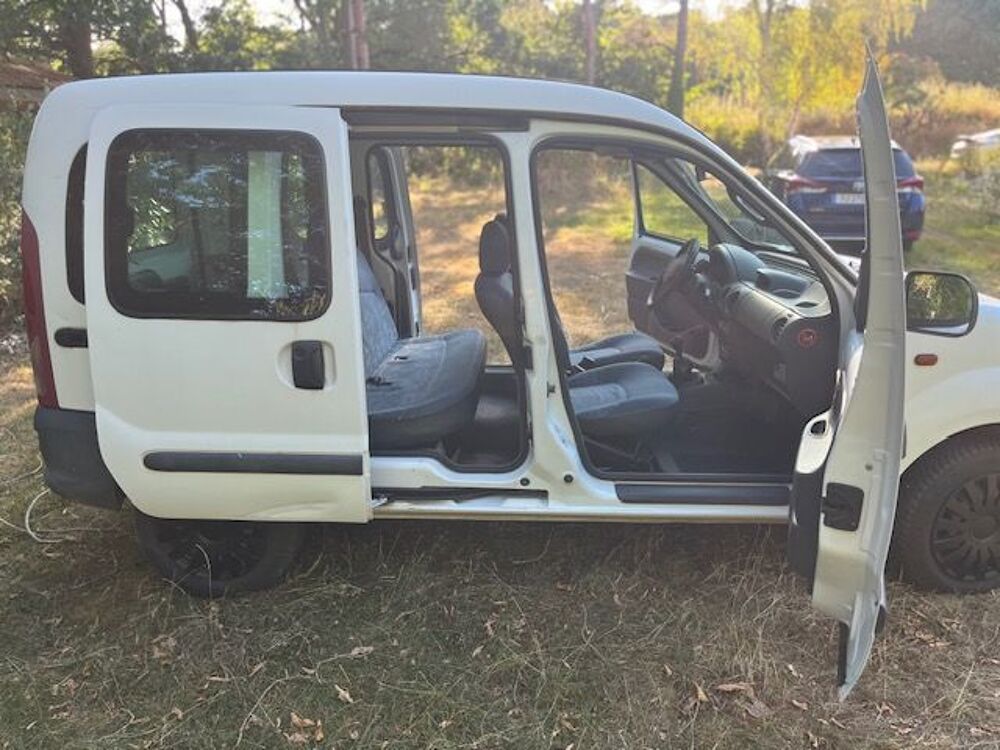 Kangoo 1.2 i 55 2000 occasion 78730 Saint-Arnoult-en-Yvelines