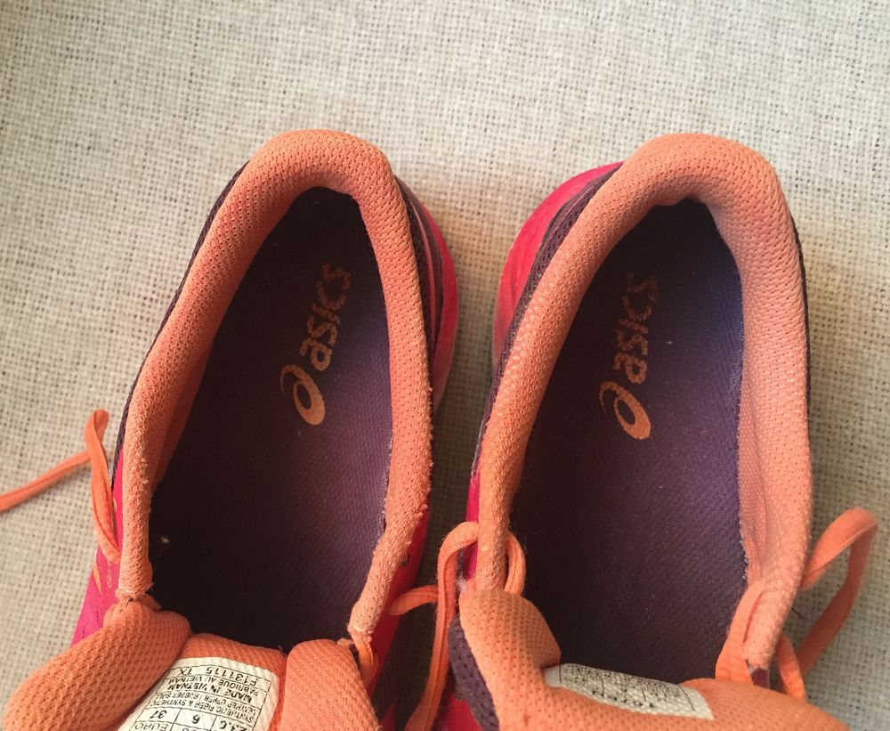 BASKETS Asics 36 - 37 Femme ado Mode Sport Activit&eacute; Loisir Vêtements