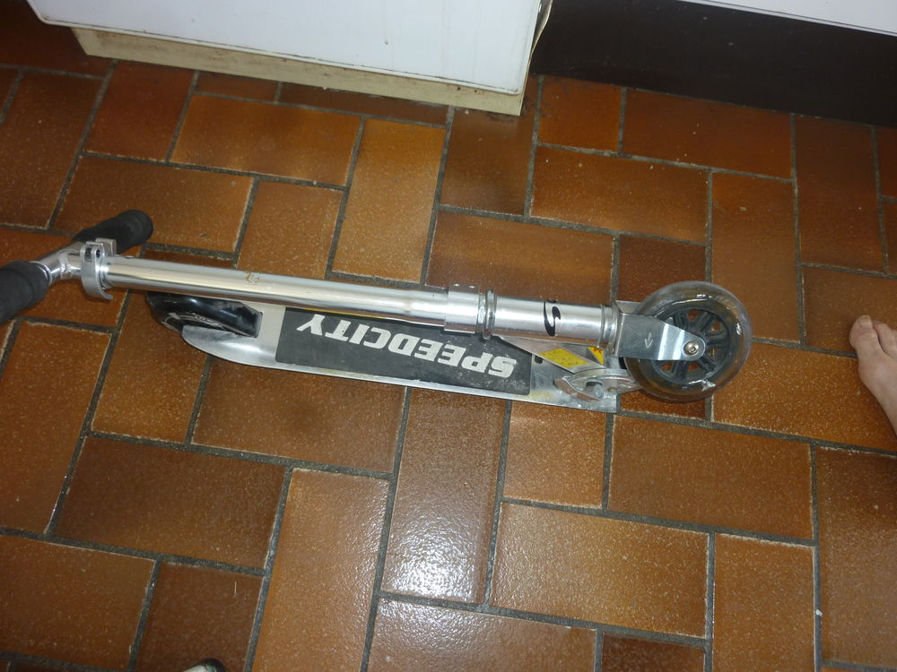 trottinette pliante Sports