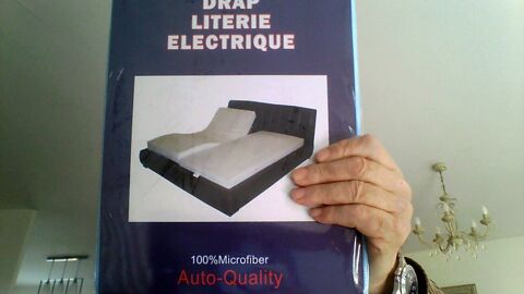 3 draps de 1.60 neuf couleur bleu emballe 0 42110 Pouilly-lès-feurs