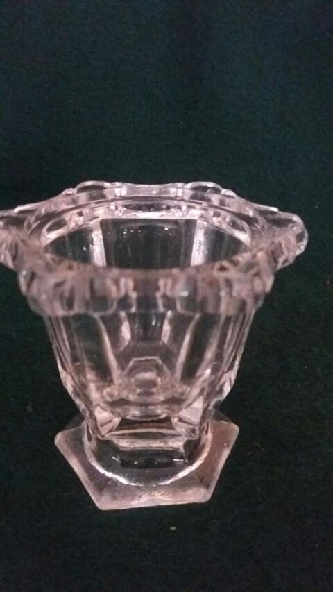 Bougeoir en cristal lourd
10 Le Plessis-P�t� (91)