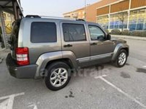 Cherokee Jeep cherokee 2.8 crd 200cv limited bva 2013 occasion 83830 Bargemon