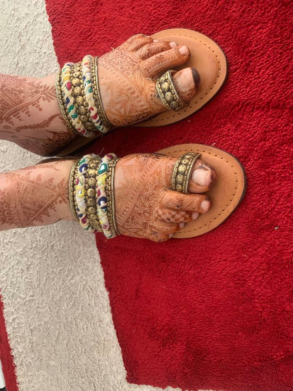 sandales perles et Broderies taille 37 Neuves sans &eacute;tiquette Chaussures