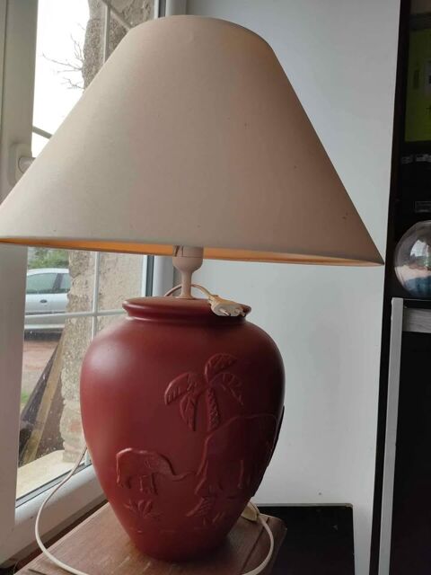 lampe éléphant 10 Condé-sur-Vire (50)
