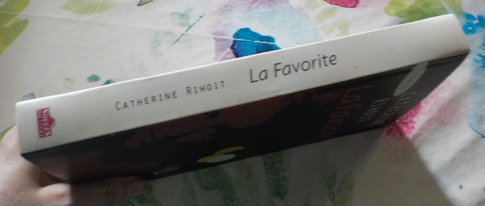 LA FAVORITE de Catherine RIHOIT Ed. Succ&egrave;s du Livre Livres et BD
