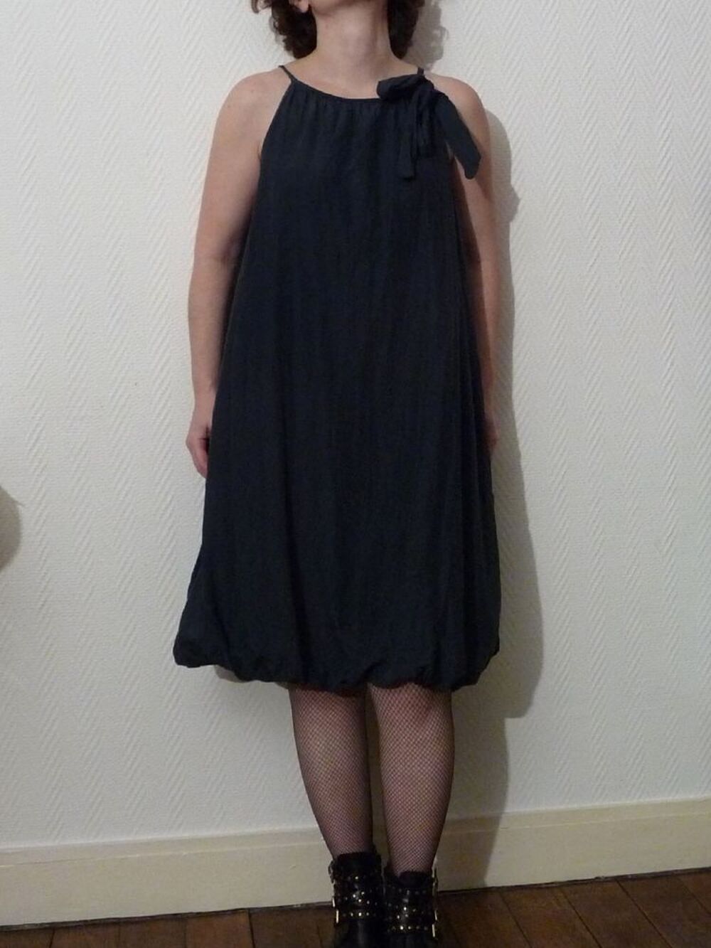 Robe &agrave; Bretelles Bleu Marine en Soie et Coton- Montan Vêtements