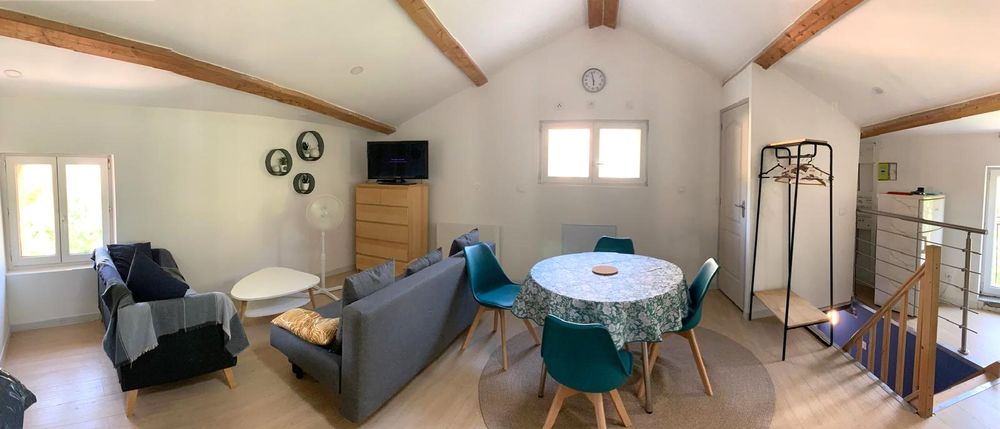 Vente Appartement Centre du village, appartement T3 de 77 m2, rénové, dernier étage, vue Verdon Castellane