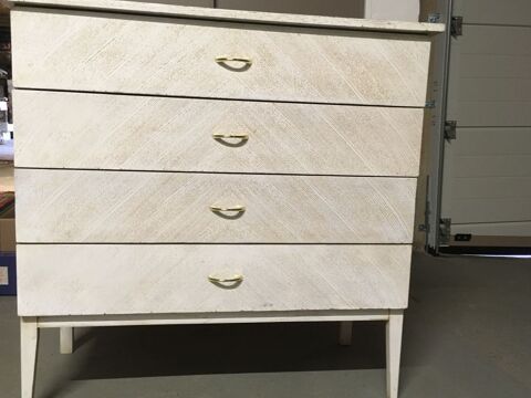 Commode vintage excellent état année 70.
100 Champagnac-de-Belair (24)