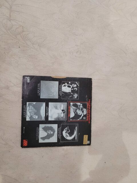 1 disque vinyl 45 tours 10 Draguignan (83)