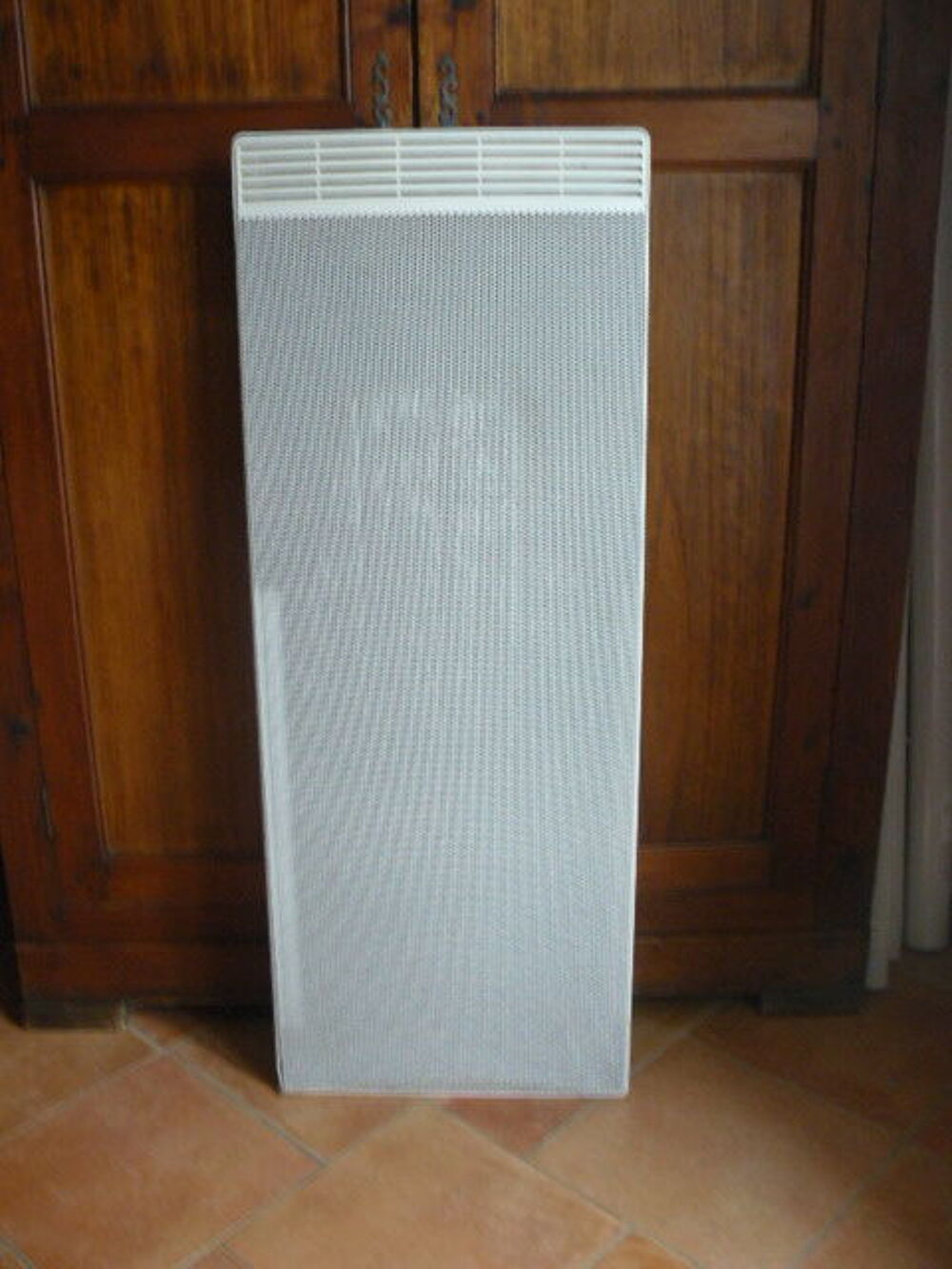 radiateur &eacute;lectrique rayonnant verticale puissance 2000w Electroménager