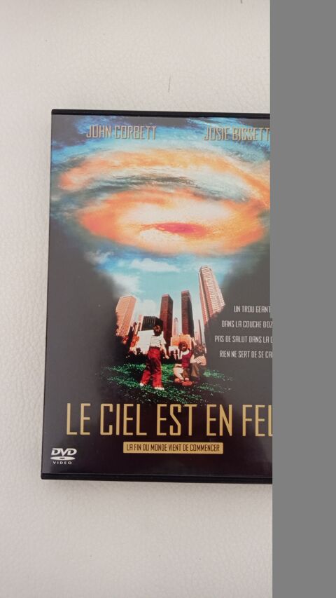 DVD  Le ciel est en feu  0 Massy (91)