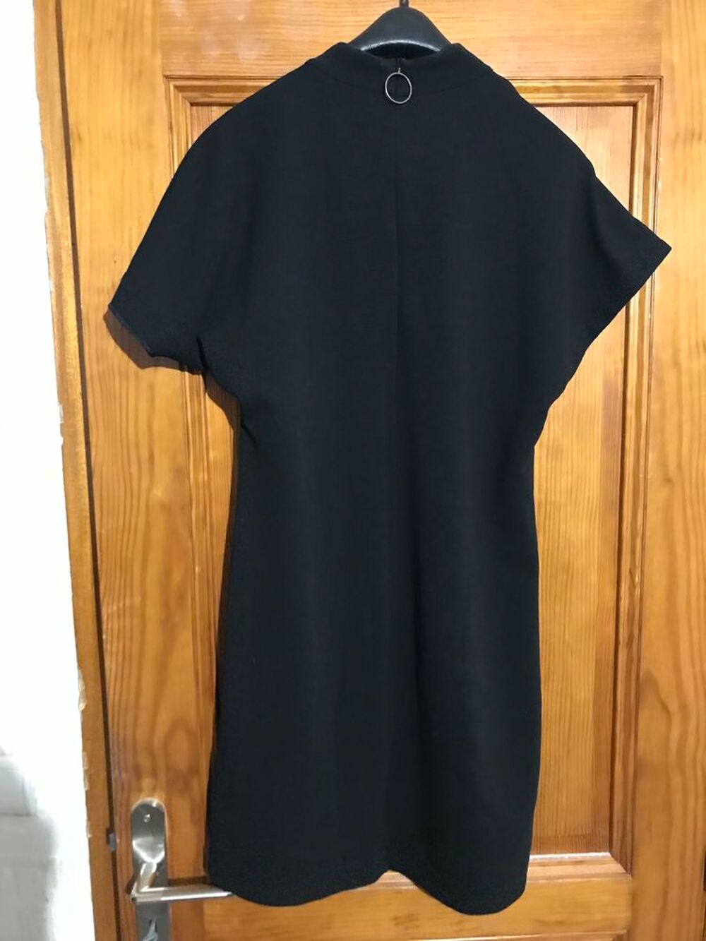 Robe femme " Mango " couleur noire Vêtements
