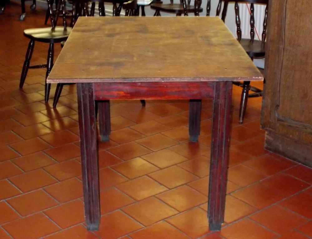 table en bois brut solide et l&eacute;g&egrave;re ann&eacute;e 60 Meubles