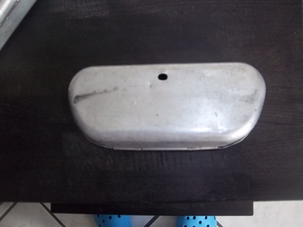 ancienne boite a outils de v&eacute;lo 