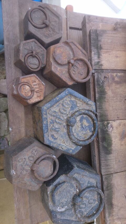 Poids de pesage en fonte - vintage
15 Magnanville (78)