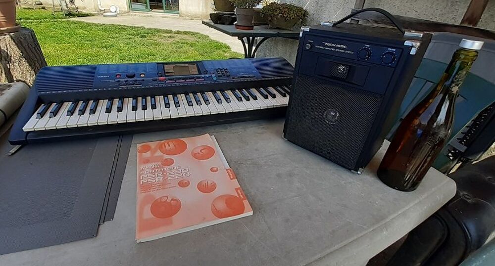 Clavier Yamaha + ampli Audio et hifi