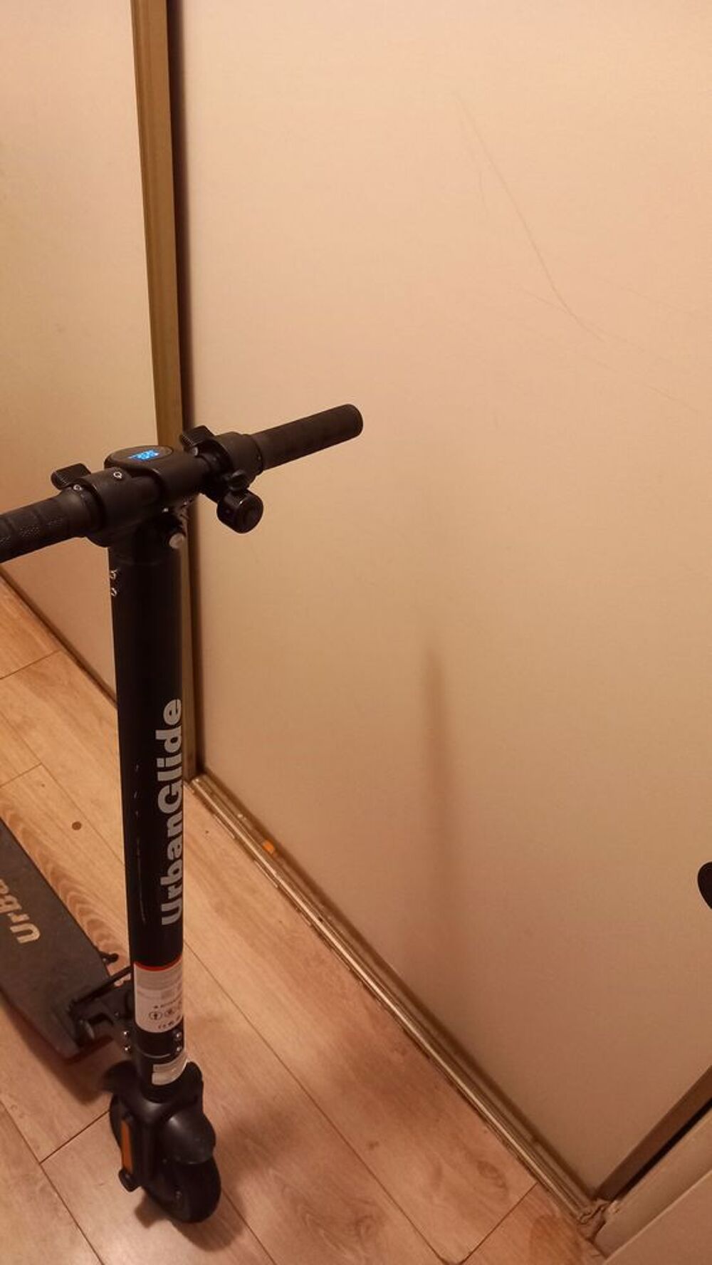 Trottinette &eacute;lectrique Urbanglide Ride 8 Plus 350 W Noir Sports