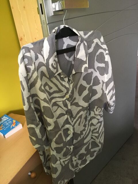 haut manches, courtes, T. 46/48 8 �taples (62)