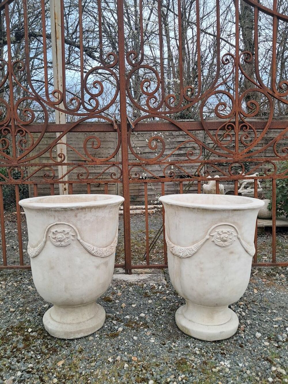 Vase, pot en pierre reconstitu&eacute;e Décoration