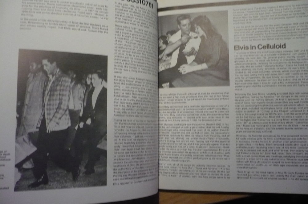 ELVIS PRESLEY ? ART ILLUSTRATED BIOGRAPHY - A Biography by Livres et BD