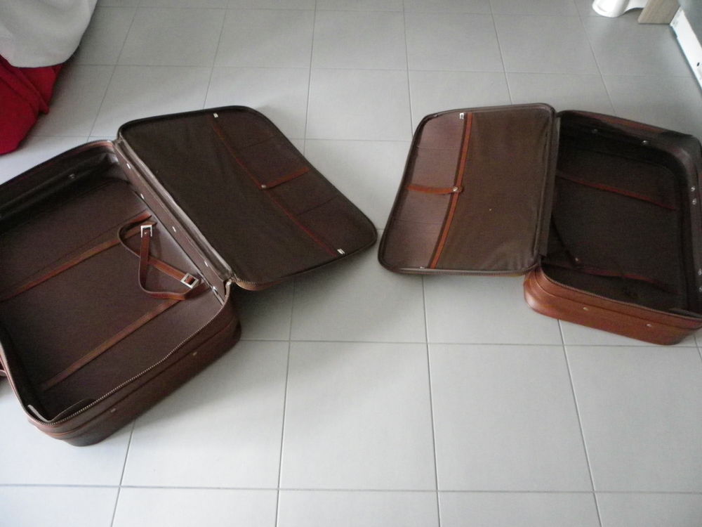 VALISES en CUIR Maroquinerie