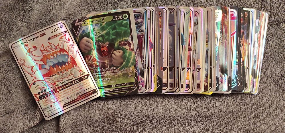65 cartes Pok&eacute;mon EN FRAN&Ccedil;AIS V ou VMAX ex et gx et escouade Jeux / jouets